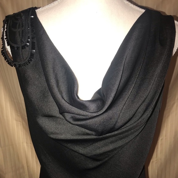 BANANA REPUBLIC BLACK SMALL TANK TOP - Picture 4 of 8